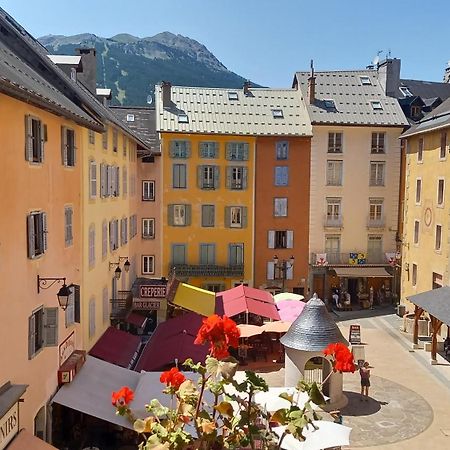 Appartement De Charme Le 1707 Au Coeur De La Cite Vauban Briançon Exterior foto