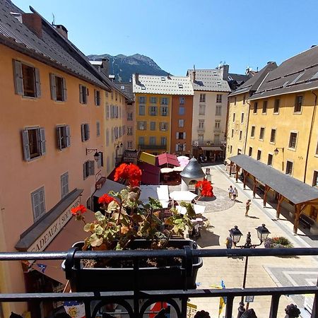 Appartement De Charme Le 1707 Au Coeur De La Cite Vauban Briançon Exterior foto