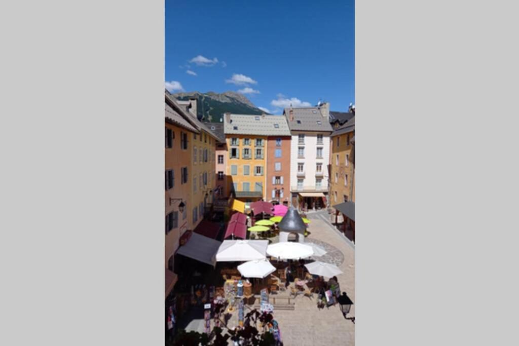 Appartement De Charme Le 1707 Au Coeur De La Cite Vauban Briançon Exterior foto